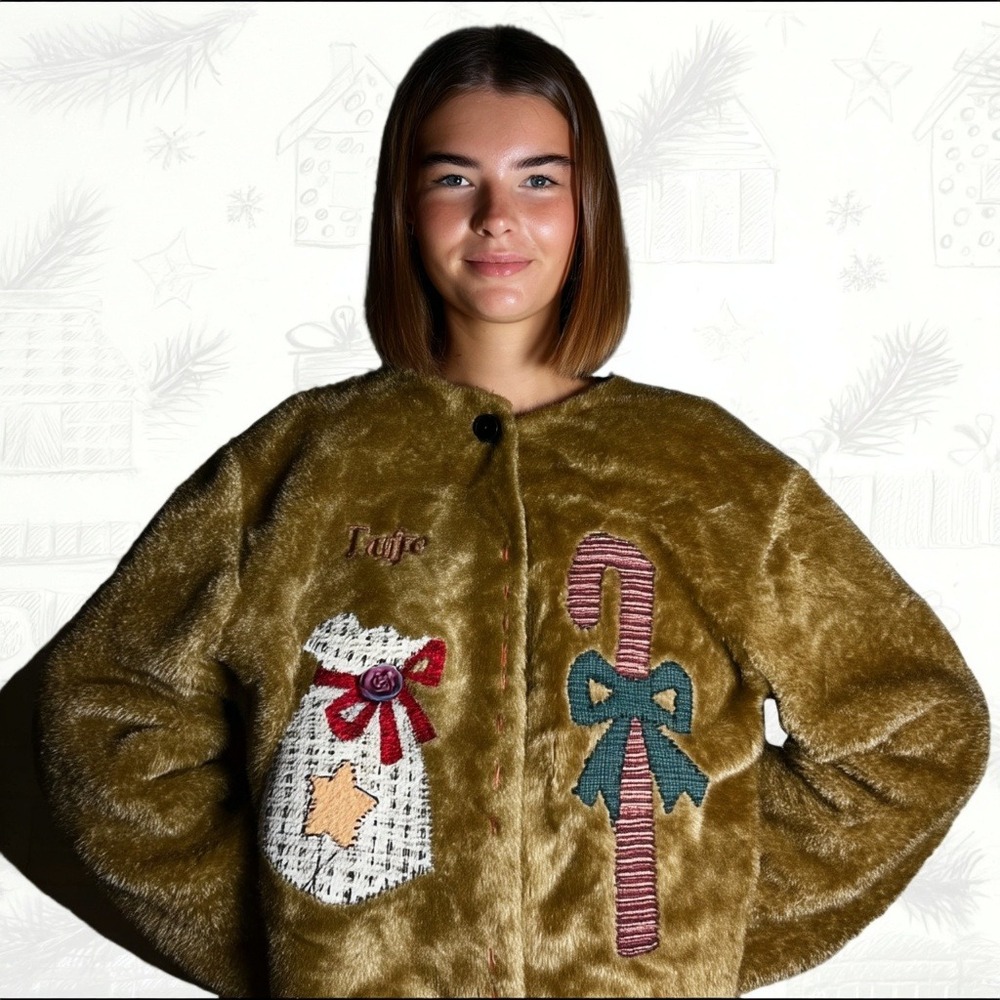 The Ultimate Reversible‎ Ugly Christmas Sweater Quilt Look - Size L